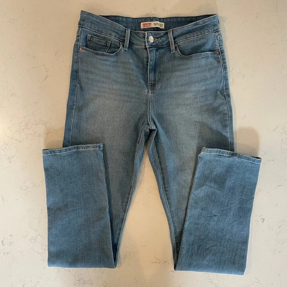 Levi Strauss Signature Mid Rise Straight 5 Pocket Lt Wash Jeans Blue 28"x32"L